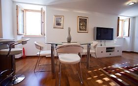 Peristil Apartment